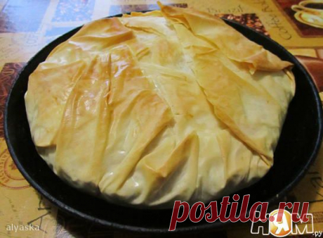 Слоеный пирог с курицей - Рецепт с пошаговыми фотографиями - Ням.ру