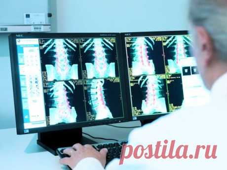 Клиника нейрохирургии университетского клинического комплекса Йены 
В центре внимания в клинике находятся диагностика и хирургия заболеваний и повреждений головного мозга (опухоли мозга, аневризмы, травмы черепа), позвоночника (стенозы позвоночного канала, переломы и трещины), спинного мозга, межпозвонковых дисков (лечение грыж, в том числе имплантации искусственных дисков и эндоскопические операции), нервных окончаний (туннельный синдром и другие невропатии, плексус-невралгия), а также