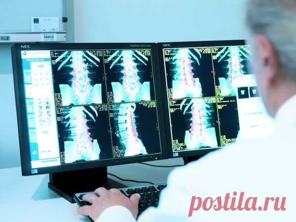 Клиника нейрохирургии университетского клинического комплекса Йены 
В центре внимания в клинике находятся диагностика и хирургия заболеваний и повреждений головного мозга (опухоли мозга, аневризмы, травмы черепа), позвоночника (стенозы позвоночного канала, переломы и трещины), спинного мозга, межпозвонковых дисков (лечение грыж, в том числе имплантации искусственных дисков и эндоскопические операции), нервных окончаний (туннельный синдром и другие невропатии, плексус-невралгия), а также