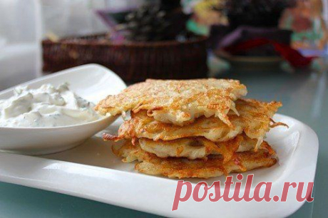 Картофельные блины с куриным фаршем.