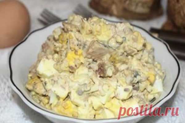 Салат «Просто, бюджетно, вкусно»

Салат на каждый день должен быть простым, вкусным и бюджетным. Такой салатик можно готовить хоть каждый день. Он получается полезным и питательным. Готовится салатик очень быстро и просто.