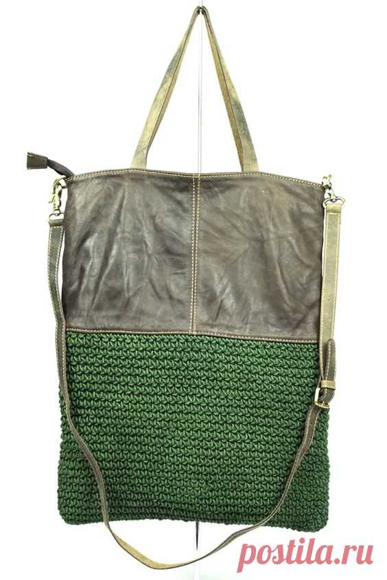 (189) Large tote in crochet and leather, with long shoulder bag strap. I cannot believe how hard I am falling for these hybrid bags. Must get onto shoppi…