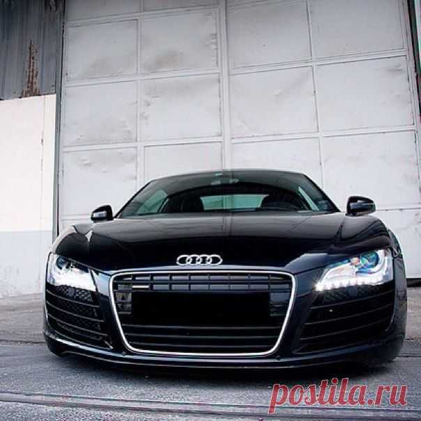 Audi R8 / Только машины