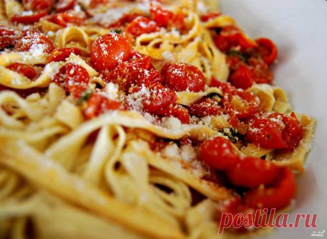 Макароны с сыром и помидорами - кулинарный рецепт на Повар.ру