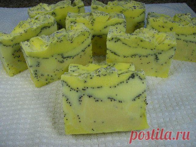 Лимонное мыло с маком