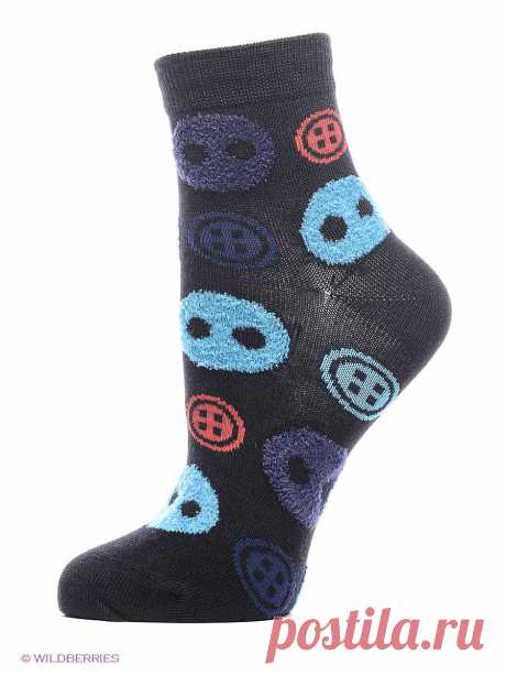 Носки, 2 пары, Master Socks Укороченные женские носочки с веселым дизайном - пуговицы и пятна, часть из которых связана из мягкой пушистой пряжи, поэтому выглядят очень мило и необычно. РУЧНАЯ ЗАШИВКА МЫСКА. Носки изготовлены из очень мягкого и шелковистого волокна - бамбука. Бамбук обладает высокими естественными антибактериальными свойствами, отлично впитывает влагу и на ощупь напоминает шелк.