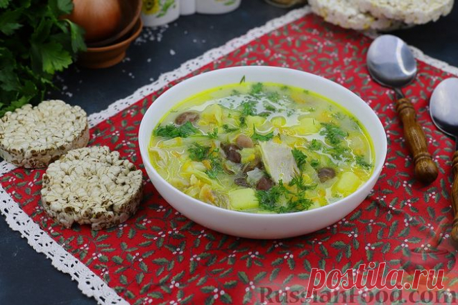 Рецепт: Сырный суп с капустой, фасолью и курицей на RussianFood.com