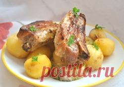 Запеченные свиные ребра - кулинарный рецепт.