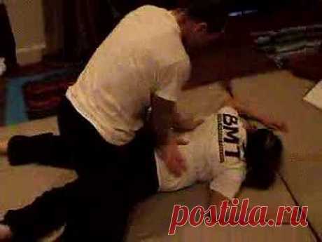 ▶ Thai massage demonstration - YouTube