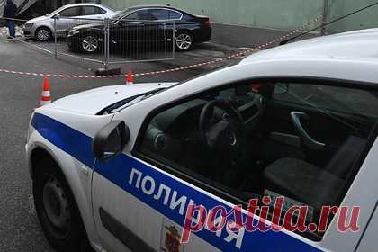 Россиянина задержали за нападение на полицейского. В Архангельской области задержали 49-летнего жителя Нарьян-Мара, подозреваемого в нападении на полицейского. ЧП произошло, когда участковый уполномоченный прибыл на вызов после обращения беременной россиянки, сообщившей о конфликте со знакомым. Пьяный мужчина ударил полицейского.