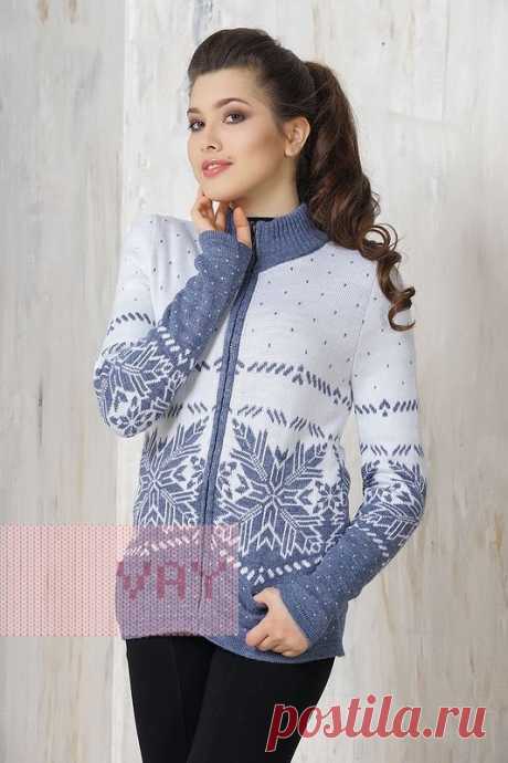 Вязаные кофты от марки VAY. Вязаные кофты для женщин VAY (артикул 1398), цветовое решение джинс/белый. Ещё больше вязаных кофт из шерсти марки ВЭЙ на наших сайтах. Официальное представительство бренда VAY: купить в розницу в магазине Согревай.ру https://www.sogrevay.ru, оптовые закупки на Ньювэй.ру https://www.newvay.ru