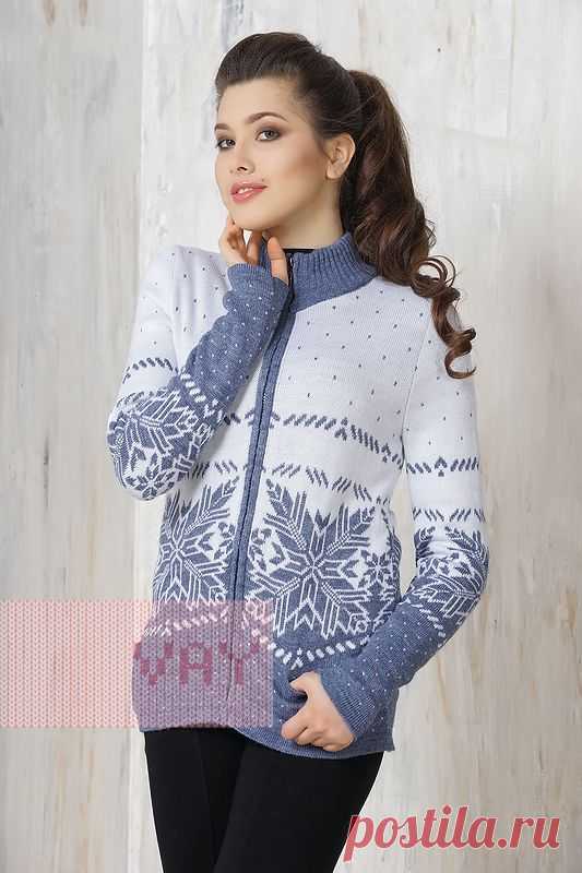 Вязаные кофты от марки VAY. Вязаные кофты для женщин VAY (артикул 1398), цветовое решение джинс/белый. Ещё больше вязаных кофт из шерсти марки ВЭЙ на наших сайтах. Официальное представительство бренда VAY: купить в розницу в магазине Согревай.ру https://www.sogrevay.ru, оптовые закупки на Ньювэй.ру https://www.newvay.ru