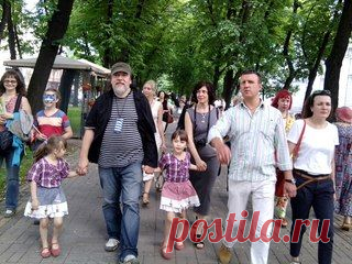Всемирный день петербургских котов | VK
7 июня 12.00-16.00 
Конногвардейский бульвар, напротив Республики кошек

С легкой руки Митьков и Музея кошки Петербург уже в 10- й раз будет отмечать самый усато-полосатый праздник в Мире.

По случаю праздника котов, Конногвардейский бульвар на один день переименовывается в КОТОгвардейский.