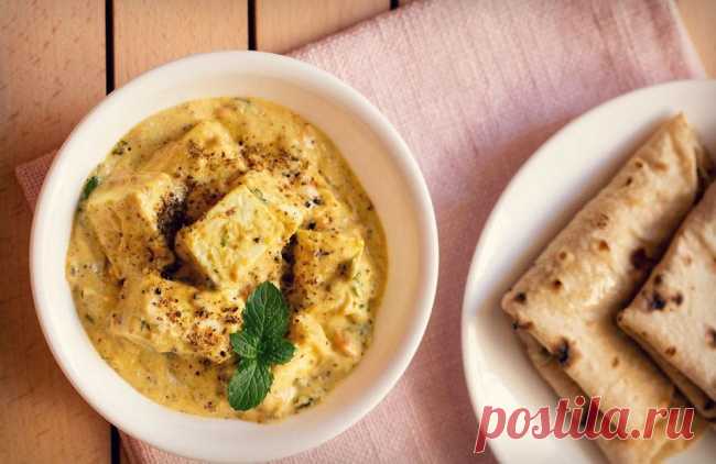 7 рецептов индийской кухни, которые идеально подойдут для ужина
Острый сыр панир