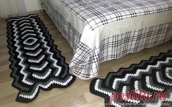 Коврик «Дорожка» в технике «бабушкин квадрат»...