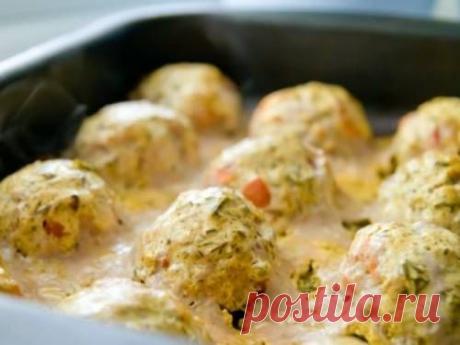 Тефтели в сметанном соусе / Простые рецепты