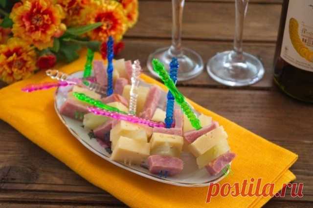 Канапе с ветчиной и консервированными ананасами — Ⴚα∂ ℨα୮০τ০Ᏸҡα