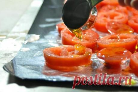 20 продуктов, которые обязательно нужно есть вместе и вот почему - Полезные советы - медиаплатформа МирТесен Согласитесь, все мы любим покушать и чем вкуснее еда, тем, естественно, лучше. Но наверняка мало кто знает, что от правильности сочетания продуктов в блюде зависит и его вкус, который может быть испорчен из-за того, что ингредиенты друг другу совсем не подходят. Чтобы в вашем животе был мир и