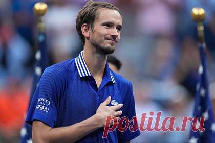 Назван гонорар Медведева за победу на US Open. Российский теннисист Даниил Медведев заработал 2,5 миллиона долларов за победу в финале Открытого чемпионата США (US Open). В решающем матче 25-летний россиянин оказался сильнее первой ракетки мира, серба Новака Джоковича. Тот, в свою очередь, получит 1,25 миллиона долларов.