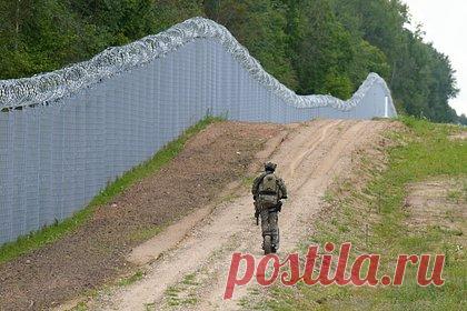 Латвия введет запрет на нахождение в стране российских машин. Власти Латвии введут запрет на нахождение в стране машин с российскими номерами с 14 февраля 2024 года. Соответствующие правки в закон были внесены 2 ноября. Согласно изменениям, владельцы автомобилей с регистрационными знаками РФ должны будут зарегистрировать транспортные средства в Латвии.