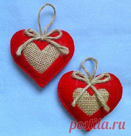 Handmade felt and burlap hearts set of 2