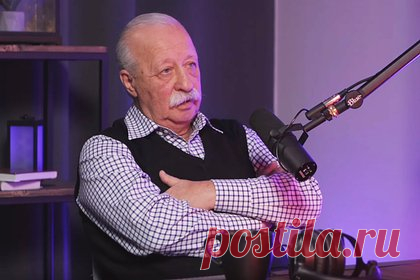 Якубович назвал москвичей «зажравшимися». В отличие от приезжих, коренные Москвичи реже добиваются успеха из-за привычки к благополучной жизни — такое мнение выразил советский и российский телеведущий Леонид Якубович. По его словам, москвичи «зажрались», а люди из других городов делают большой шаг, решив переехать на новое место.
