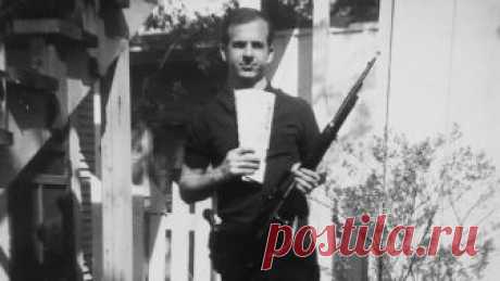 «Выстрелил бы и в Хрущева»: кем был убийца Кеннеди 24 ноября 1963 года, 55 лет назад, смертельное ранение получил Ли Харви Освальд — человек, вошедший в историю как убийца президента США Джона Кеннеди. О мотивах преступника, о том, был ли заговор или Освальд действовал в одиночку, «Газете.Ru» рассказал американский писатель и публицист Джеральд Познер, автор книги «Дело закрыто: Ли Харви Освальд и покушение на Джона Кеннеди».