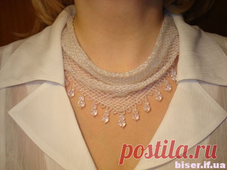 Косынка из бисера.