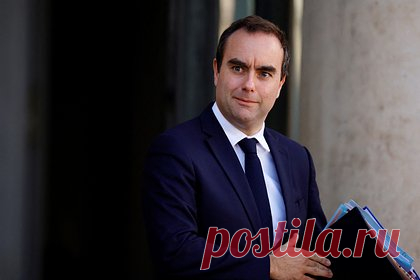 Франция передаст Польше два спутника наблюдения. Варшава подписала с Парижем соглашение о приобретении двух спутников наблюдения. Министр вооруженных сил Себастьен Лекорню отметил, что контракт демонстрирует доверие Польши к французским технологиям. По его словам, договор является доказательством «глубоких связей, объединяющих Францию и Польшу в области обороны».