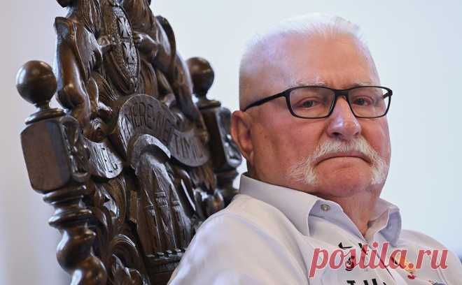 Лех Валенса предупредил о терактах в Польше. Правящая партия Польши проиграла выборы объединенной оппозиции. Лех Валенса объявил, что с выборами «не все закончилось», и в День Независимости могут произойти теракты. Праздник состоится за день до первого заседания нового сейма