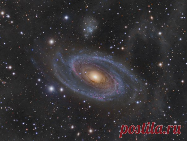 Большая спираль M81 и петля Арпа / Интересный космос