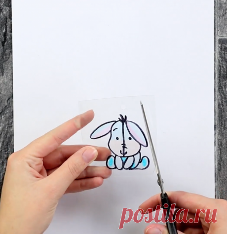 Из пластиковых упаковок можно сделать потрясающие украшения