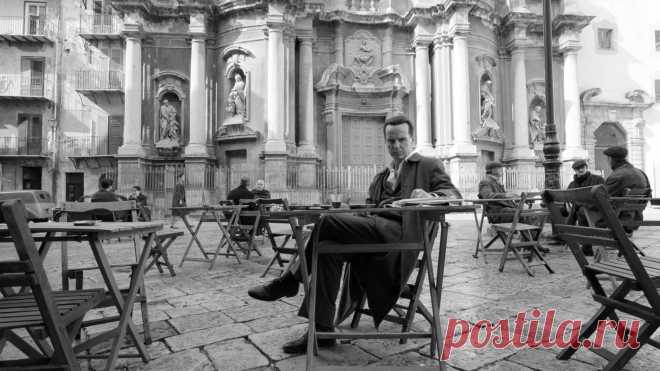 Эндрю Скотт