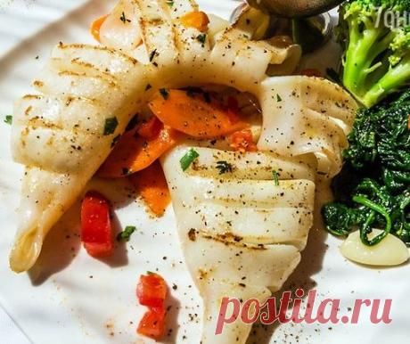 Четыре рецепта блюд из кальмаров на скорую руку