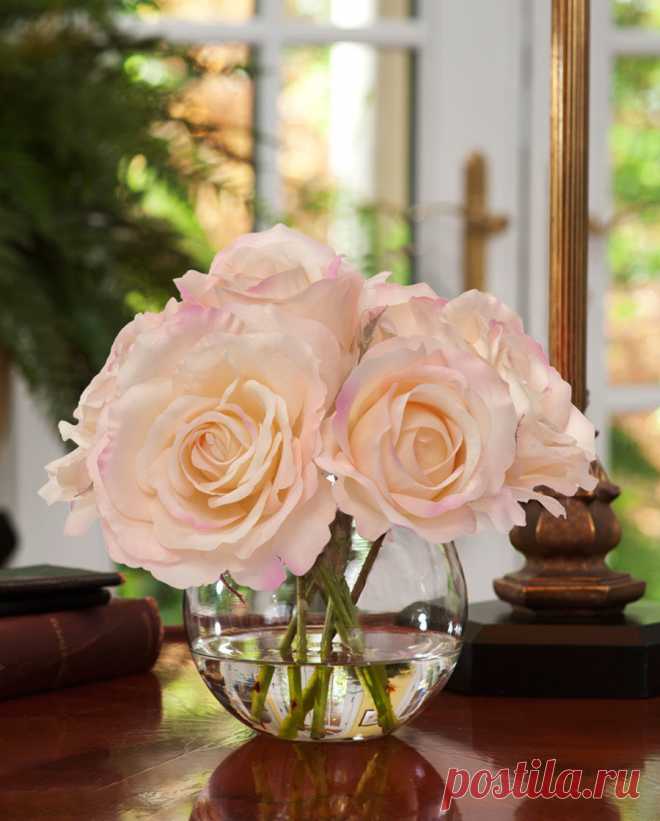 Мир принадлежит тебе, а если тебе кто-то скажет, что это не так, то ты просто не слушай.
Чак Паланик