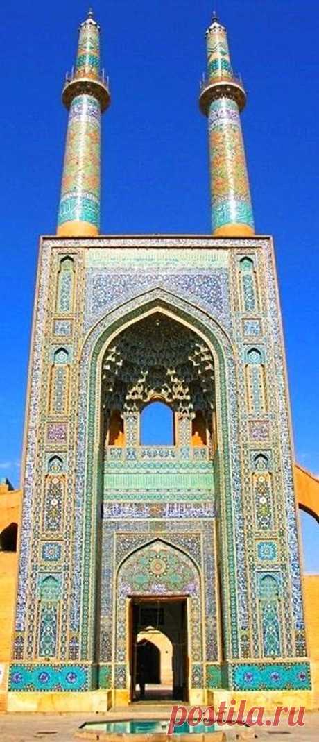 Yazd ,Irán.  |  Найдено на сайте lasfotosmasalucinantes.blogspot.com.es.