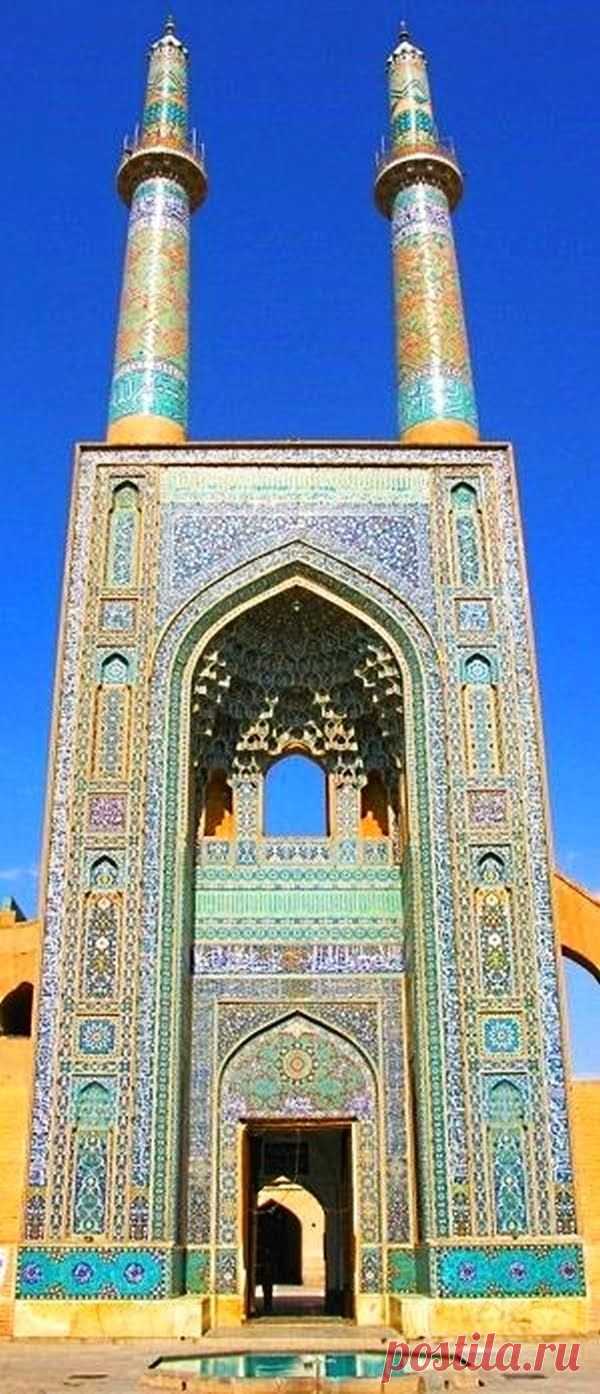 Yazd ,Irán.  |  Найдено на сайте lasfotosmasalucinantes.blogspot.com.es.