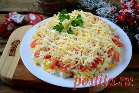 Слоеный салат с крабовыми палочками