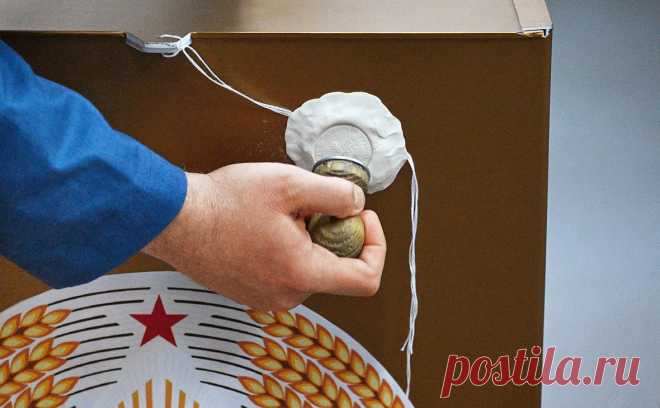 В ЦИК Белоруссии заявили, что готовы провести выборы в любой момент. Центральная избирательная комиссия (ЦИК) Белоруссии готова к проведению президентских выборов в любой момент, заявил ее председатель Игорь Карпенко, сообщает БелТА.