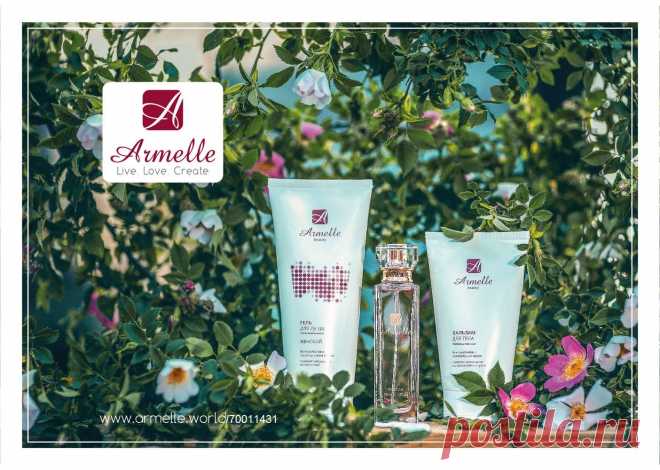 Ароматизированный гель для душа на основе экстракта цветов ромашки, 
пантенола, сока листьев алоэ барбаденсис  не только бережно ухаживает за 
Вашей кожей, делая ее красивее и здоровее, но и дарит ей Ваш любимый аромат. 
 Ромашка обладает антисептическим и успокаивающим действием. Пантенол 
увлажняет, питает, регенерирует кожу, нормализуя  в ней салоотделение и обмен 
веществ; защищает от пересушивания, снимает кожный зуд, защищает от 
действия негативных факторов окружающей среды.  Целебн