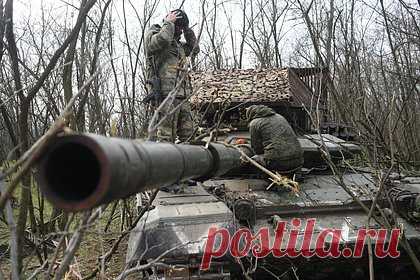 Жителям Байконура пообещали деньги за участие в спецоперации. Жителям города Байконура в Казахстане предложили деньги за участие в специальной военной операции на Украине. Отмечается, что единовременная денежная выплата в размере 260 тысяч рублей полагается мобилизованным российским гражданам, а также лицам, добровольно изъявившим желание принять участие в спецоперации.