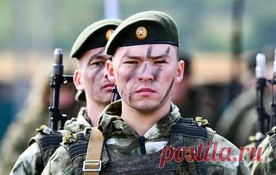 Некоторые выплаты военным проиндексировали на 7,6%. Ранее уровень индексации планировался на отметке 4,5%