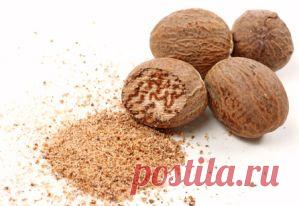 Использование специй в народной медицине. Мускатный орех оказывает положительное действие на головной мозг и сердечнососудистую систему. Красный жгучий перец нормализует обмен веществ, улучшает кровообращение, работу сердца, убивает патогенные микроорганизмы в желудочно-кишечном тракте, повышает иммунитет и даже помогает бороться со стрессами и плохим настроением, стимулируя выработку эндорфинов. Куркума -  это лекарство от многих болезней а особенно полезна она для женщин.