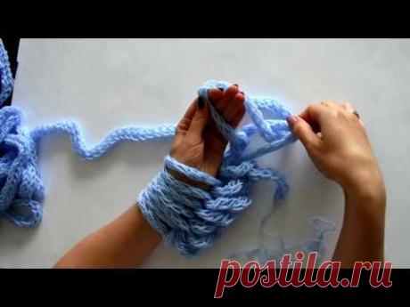 Komin pleciony rękoma