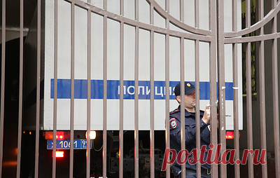 На подозреваемых в хищениях на фортификациях в Белгородской области завели дела. Врио замгубернатора Курской области Владимира Базарова и его подельников подозревают в получении взяток в особо крупном размере