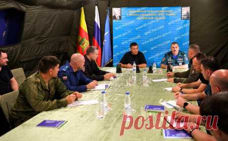 Губернатор разрешил эвакуированным жителям Торопца вернуться в город. Эвакуированным из тверского Торопца жителям разрешили вернуться домой после падения обломков БПЛА на город. По словам губернатора, все поврежденные здания в Торопце починят за счет властей региона