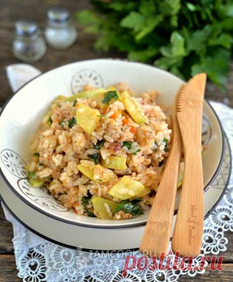 Тушеные кабачки с фаршем и рисом