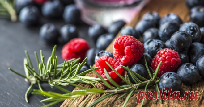 Ягоды от рака и инсульта. Как пищевые волокна спасают от кучи заболеваний Потребление продуктов, богатых пищевыми волокнами, уменьшает риск целого ряда заболеваний, включая инсульт, диабет и рак.