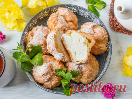 Юмбрики – заварные пирожные с творожным кремом на Вкусном Блоге Накануне выходных хочу поделиться с вами рецептом очень вкусного десерта – юмбриков. Это заварные пирожные с творожной начинкой. При всей простоте набора продуктов юмбрики получаются такими, что оторваться от них невозможно. Очень важно для начинки взять творог пожирнее и обязательно протереть его через сито до однородного состояния. Готовим заварное тесто.…