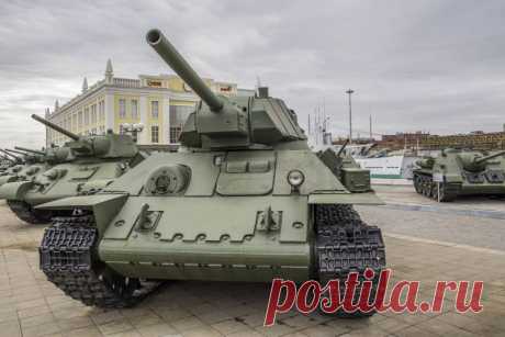 Настолько ли был плох Т-34, как это показывают? 
Ожидаемо, ожидаемо донельзя полезло изо всех щелей критиканство. Как бы ни были плохи фильмы нашего времени (а они плохи) про танки, но мало того, что их сняли. Надо добавить. Как контрольный выстрел…